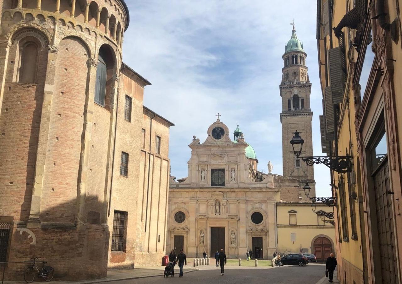 Luxury 6 Al Duomo Di Parma Leilighet Eksteriør bilde